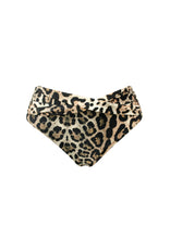 Cargar imagen en el visor de la galería, KAANDA CLASSIC Cheetah Mid Rise Front Twist Bottom