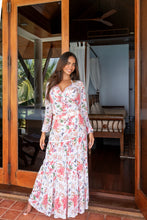 Laden Sie das Bild in den Galerie-Viewer, Butterfly Gypsy Maxirock – Resort-Kollektion