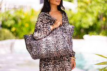 Charger l&#39;image dans la galerie, Sac de plage en toile Cheetah - Collection Resort
